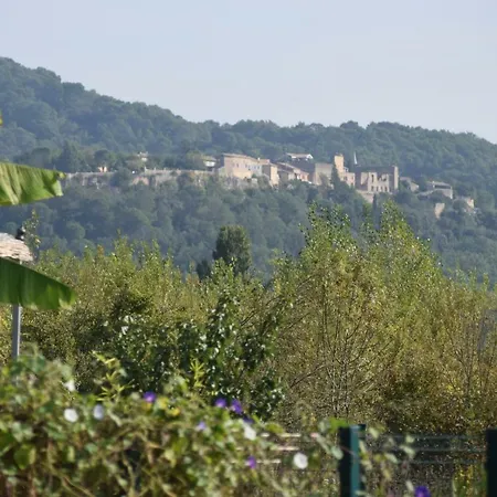 La Maison De *